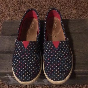 Tom’s youth 2 girls shoes